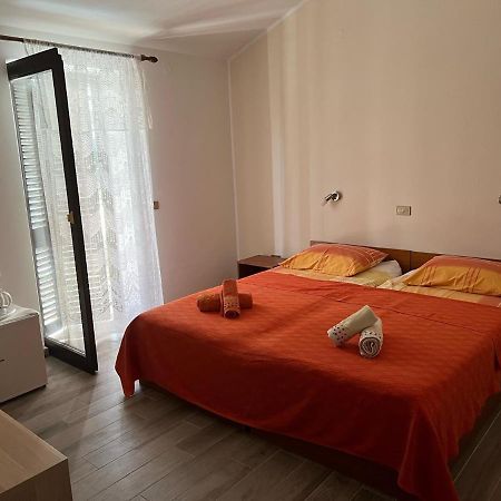Draga Rooms Njivice Exterior foto